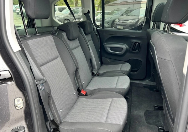 Toyota Proace City Verso cena 149000 przebieg: 5337, rok produkcji 2023 z Olszyna małe 596